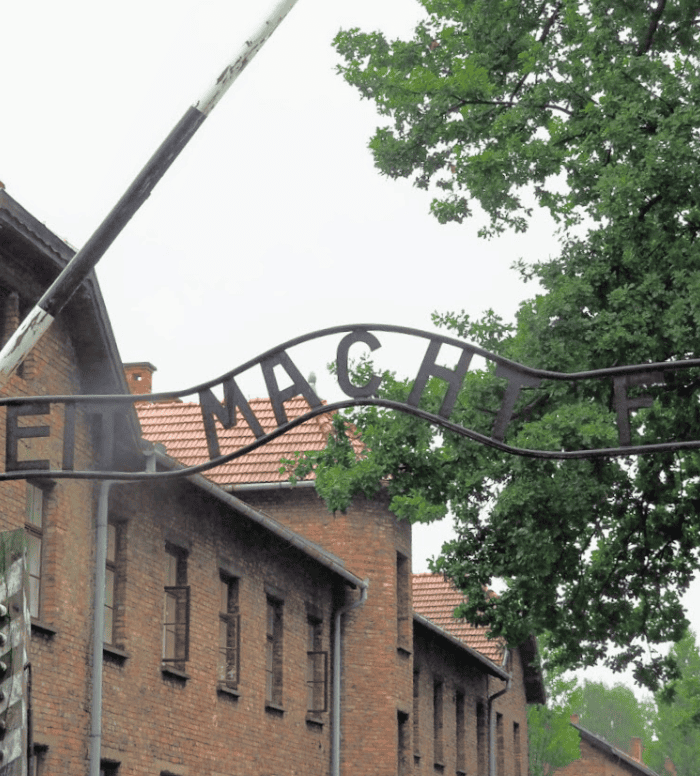 Auschwitz en Birkenau bezoeken: een indrukwekkend Memorial